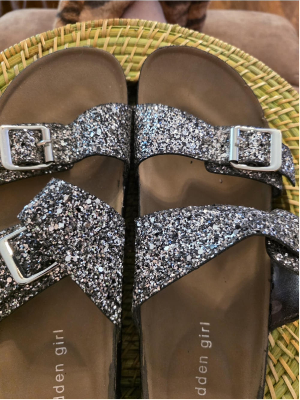 ❣️FINAL DROP❣️ Madden Girl Rhinestone Glam Sparkle Summer Slip Sandals Size 8.5 - Picture 3 of 12
